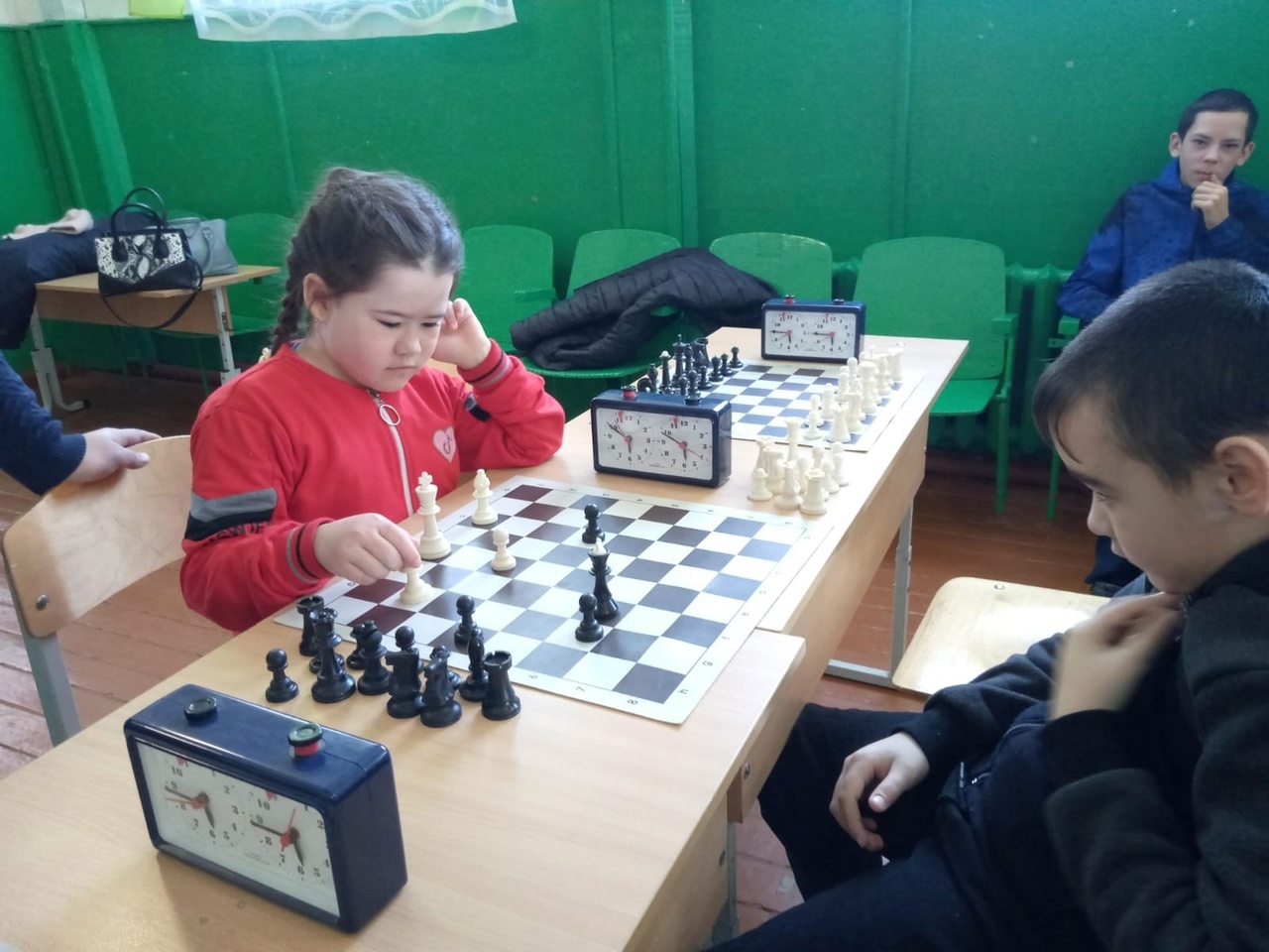 Окружные соревнования Школьной шахматной лиги.